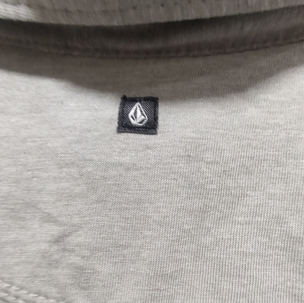 Volcom Gray Tee Polo Style - Picture 4 of 4
